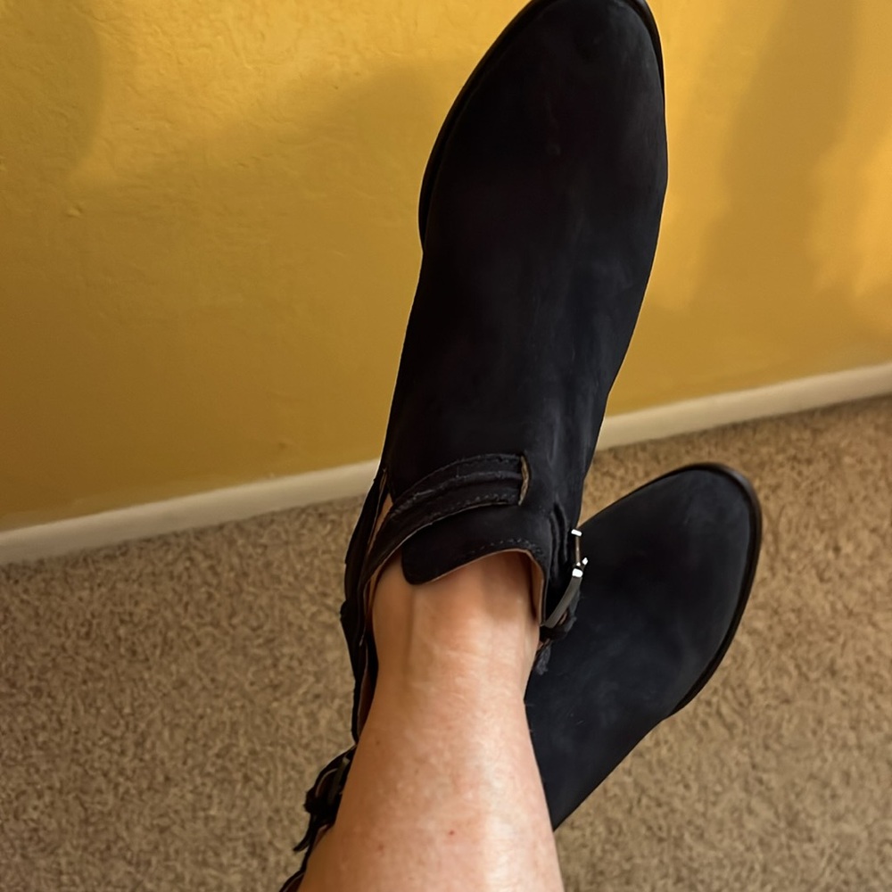 Seychelles Tourmaline Suede Booties - Picture 9 of 11